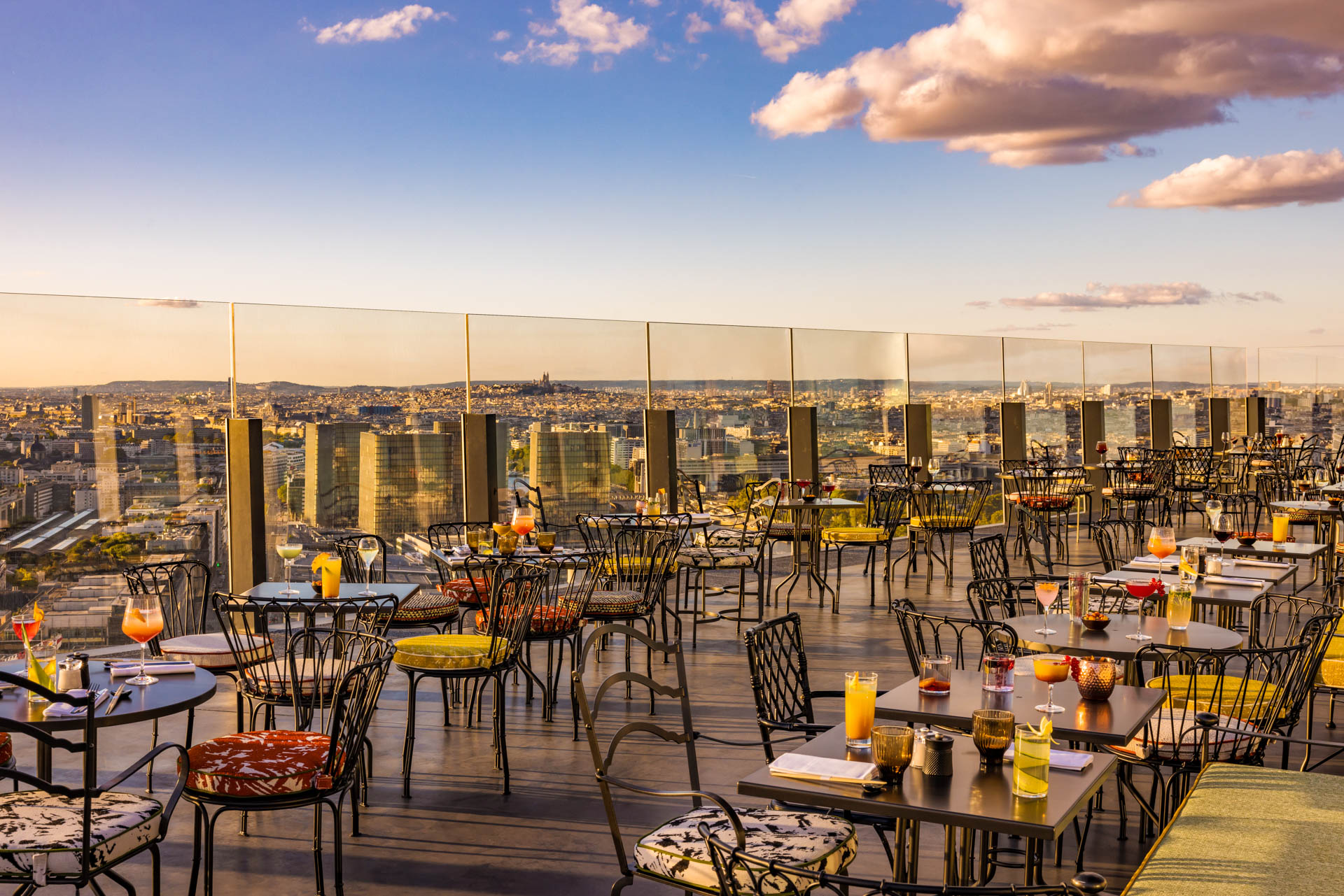 TOO_TacTac_Skybarterrase