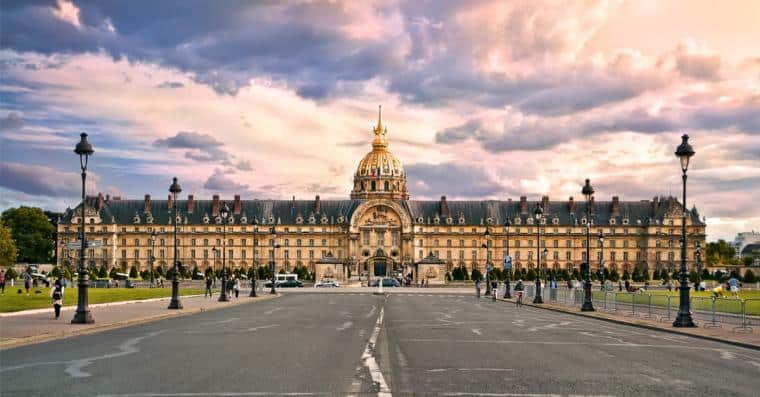 LES INVALIDES